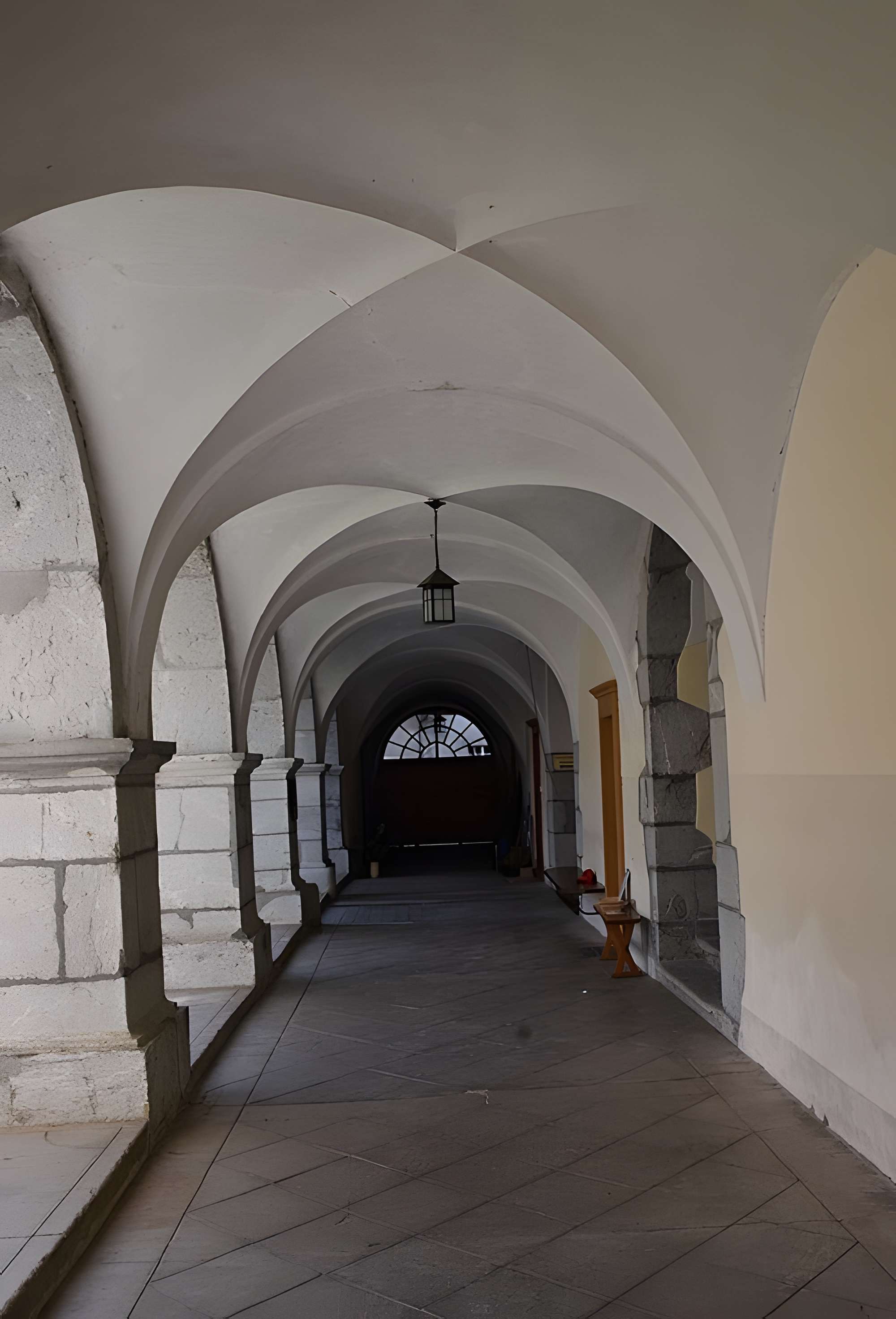 Ancienne chartreuse, actuellement couvent de Carmélites