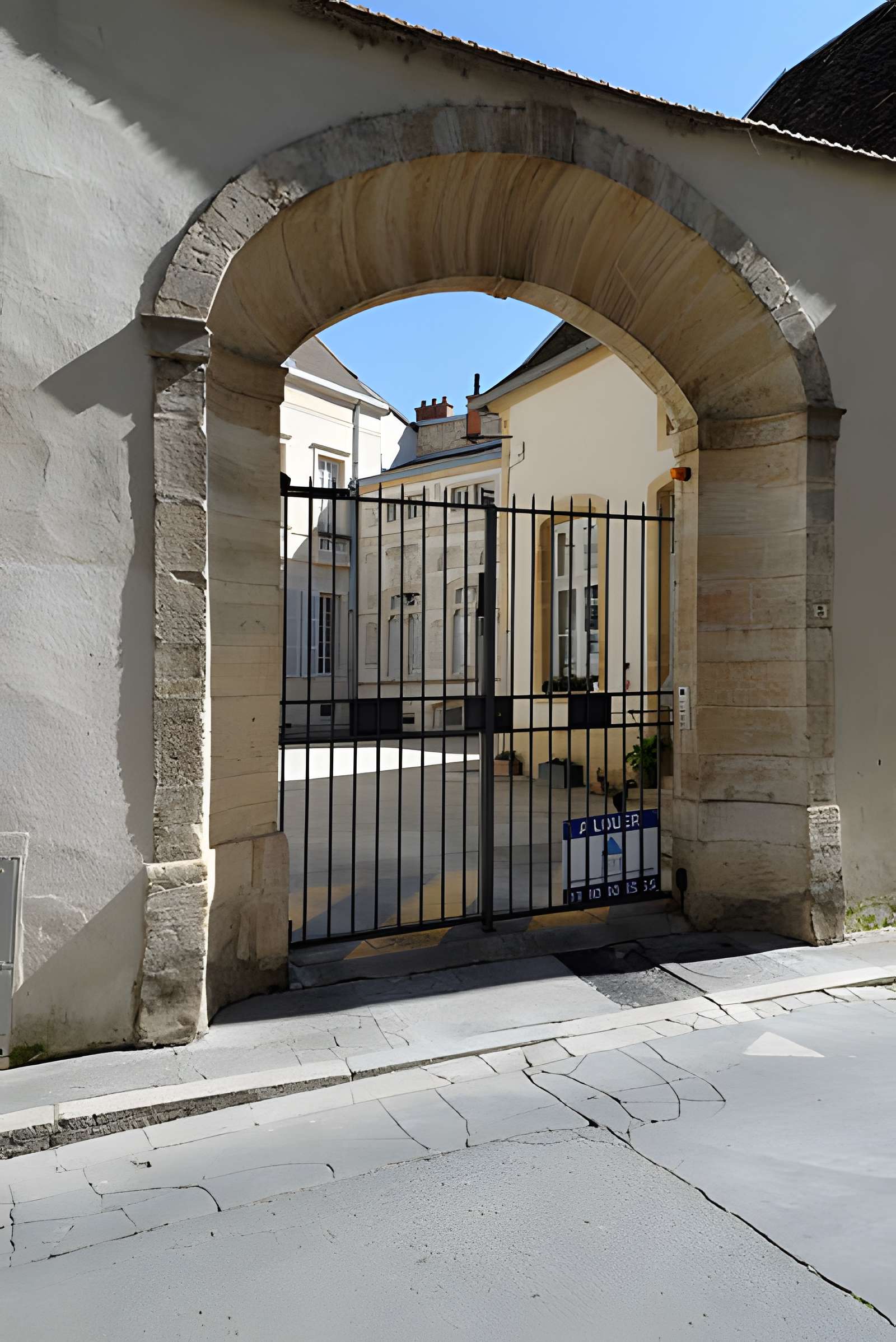 Hôtel Lemullier de Bressey à Dijon