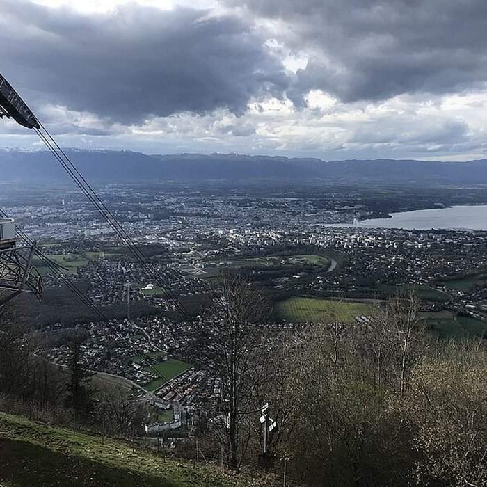 Photo de Gare haute du téléphérique du Salève