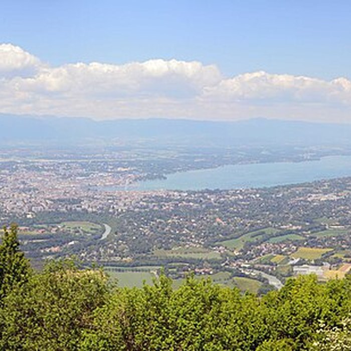 Photo de Gare haute du téléphérique du Salève