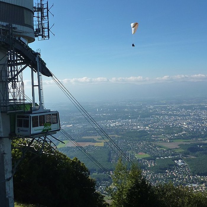 Photo de Gare haute du téléphérique du Salève