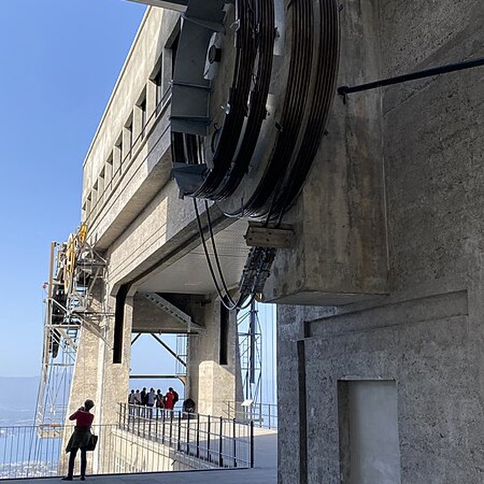 Photo de Gare haute du téléphérique du Salève