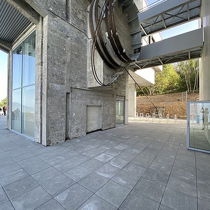 Photo de Gare haute du téléphérique du Salève