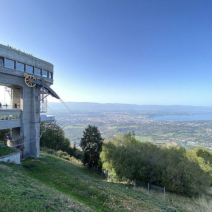 Photo de Gare haute du téléphérique du Salève