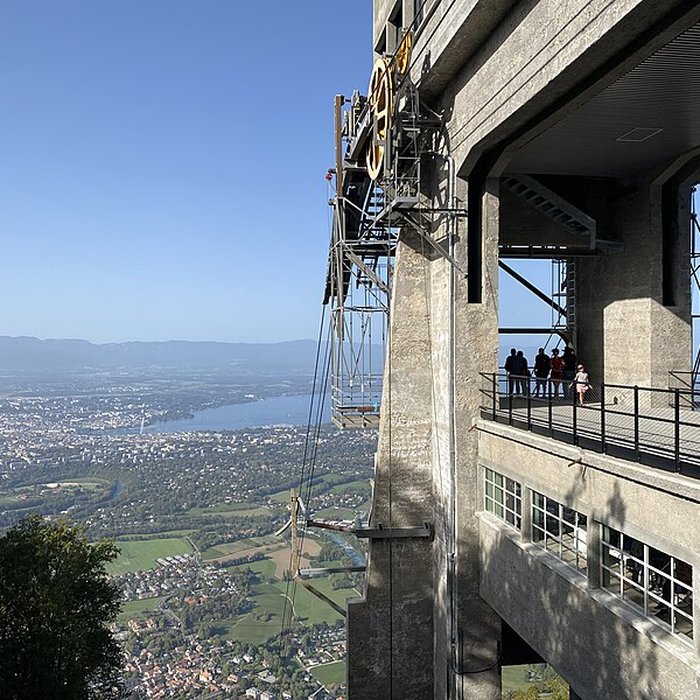 Photo de Gare haute du téléphérique du Salève