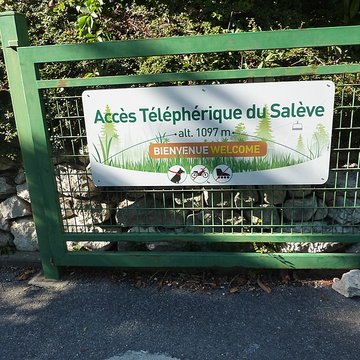 Gare haute du téléphérique du Salève