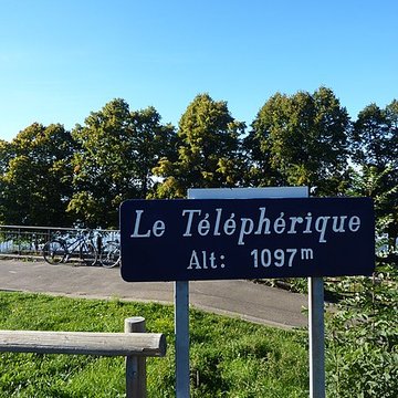 Gare haute du téléphérique du Salève