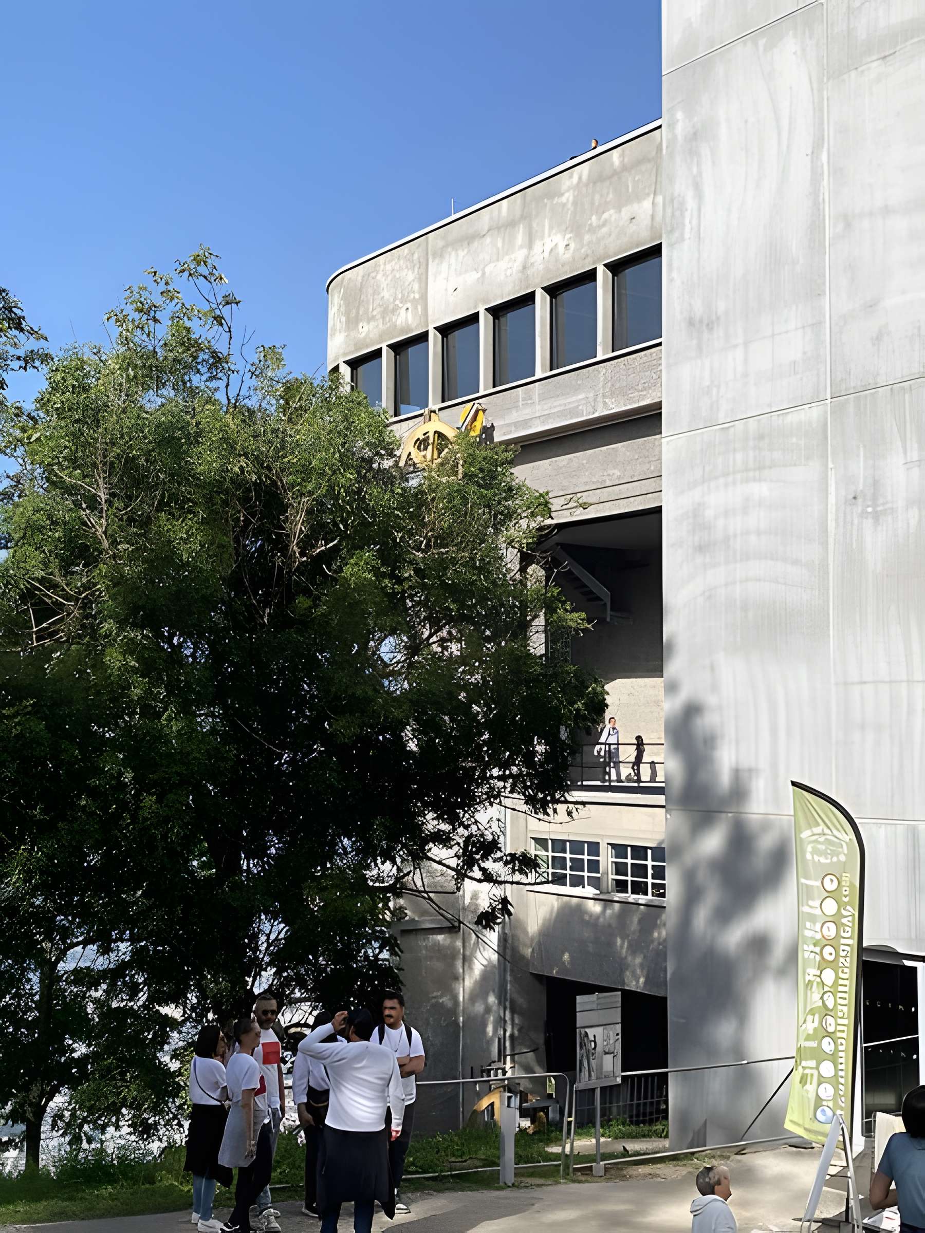 Gare haute du téléphérique du Salève