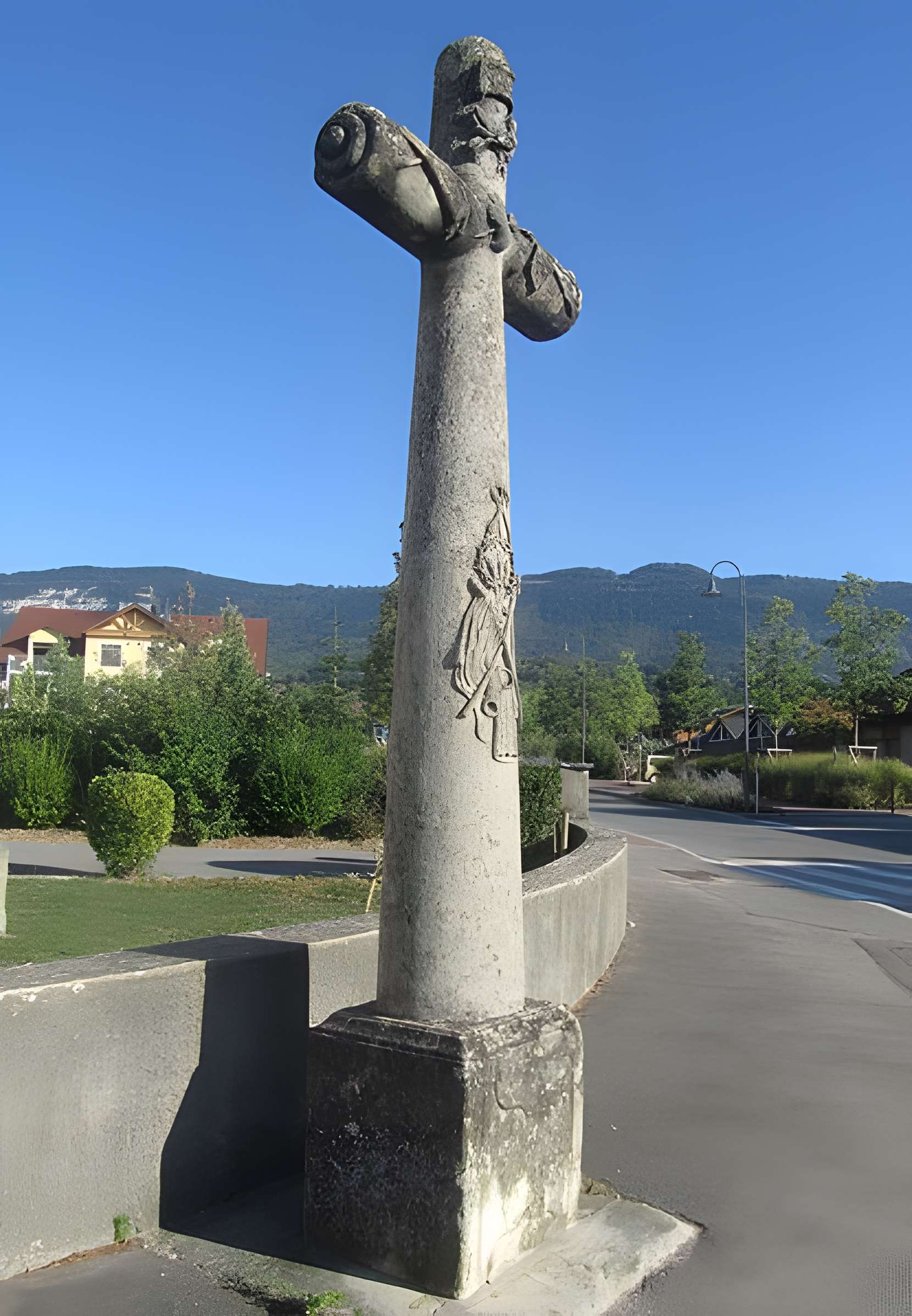 Croix de carrefour dite Croix du chef-lieu