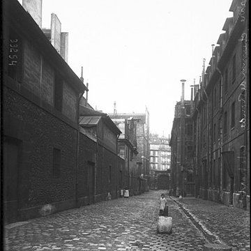 Ancienne prison Saint-Lazare, devenue hôpital Saint-Lazare