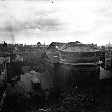 Ancienne prison Saint-Lazare, devenue hôpital Saint-Lazare