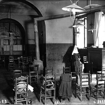 Ancienne prison Saint-Lazare, devenue hôpital Saint-Lazare