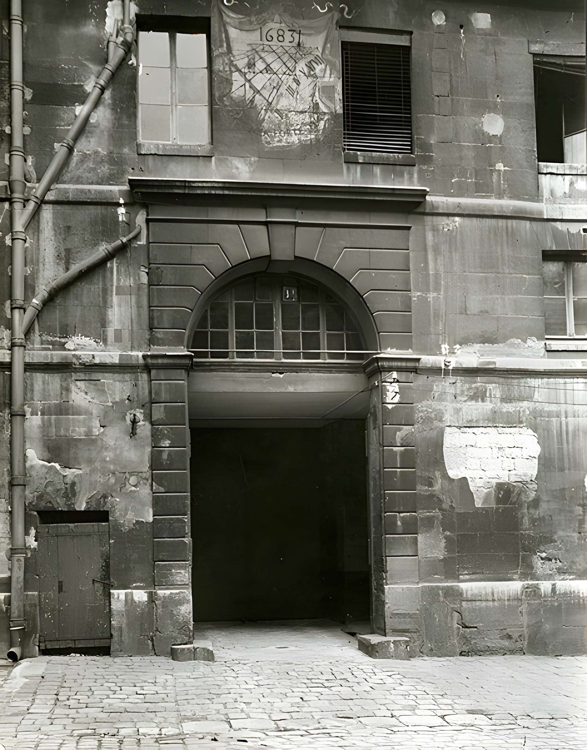 Ancienne prison Saint-Lazare, devenue hôpital Saint-Lazare