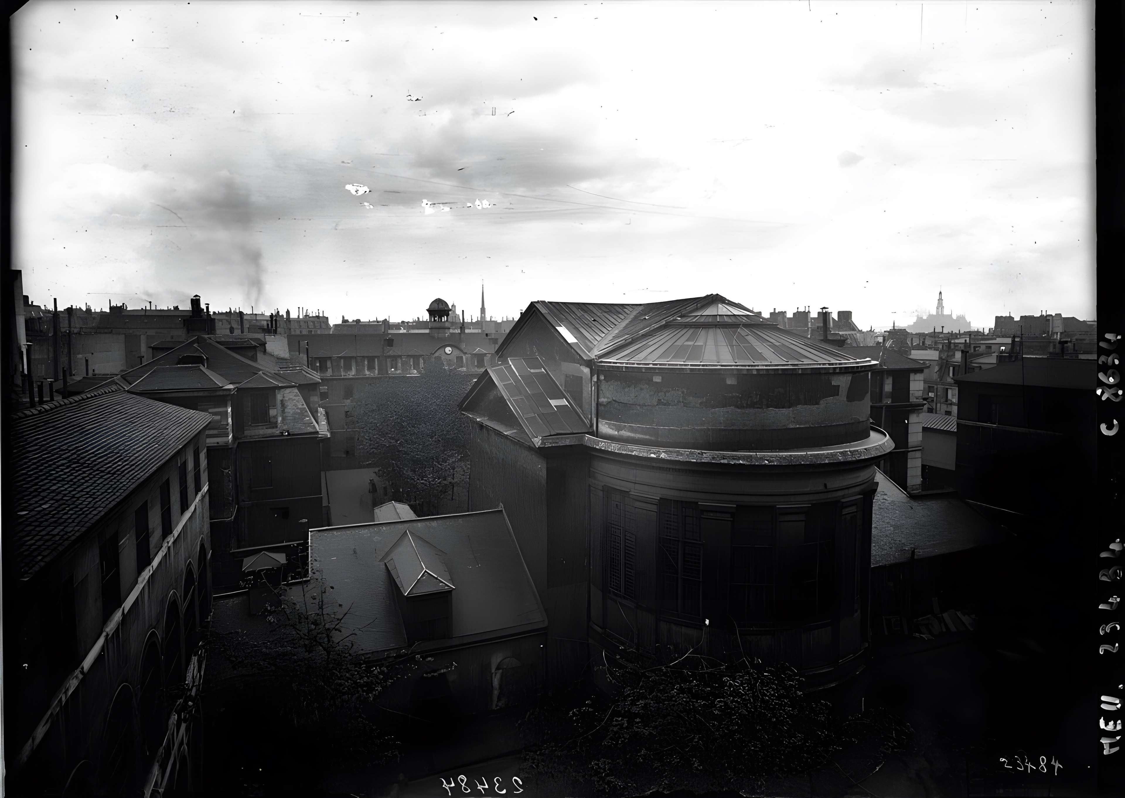 Ancienne prison Saint-Lazare, devenue hôpital Saint-Lazare