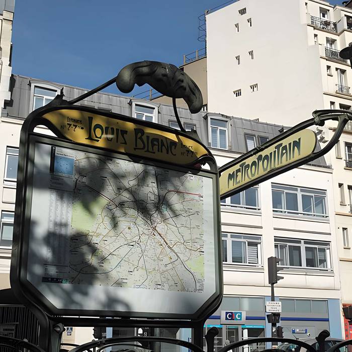 Photo de Métropolitain, station Louis-Blanc