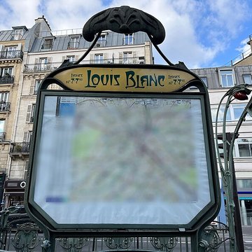 Métropolitain, station Louis-Blanc