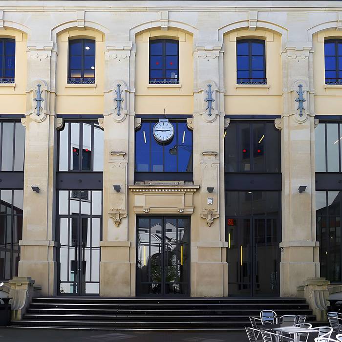 Photo de Ancienne fabrique dinstruments de musique  Gautrot-Couesnon , actuellement immeuble de lUnion Fraternelle des Métallurgistes