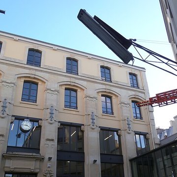 Ancienne fabrique dinstruments de musique  Gautrot-Couesnon , actuellement immeuble de lUnion Fraternelle des Métallurgistes