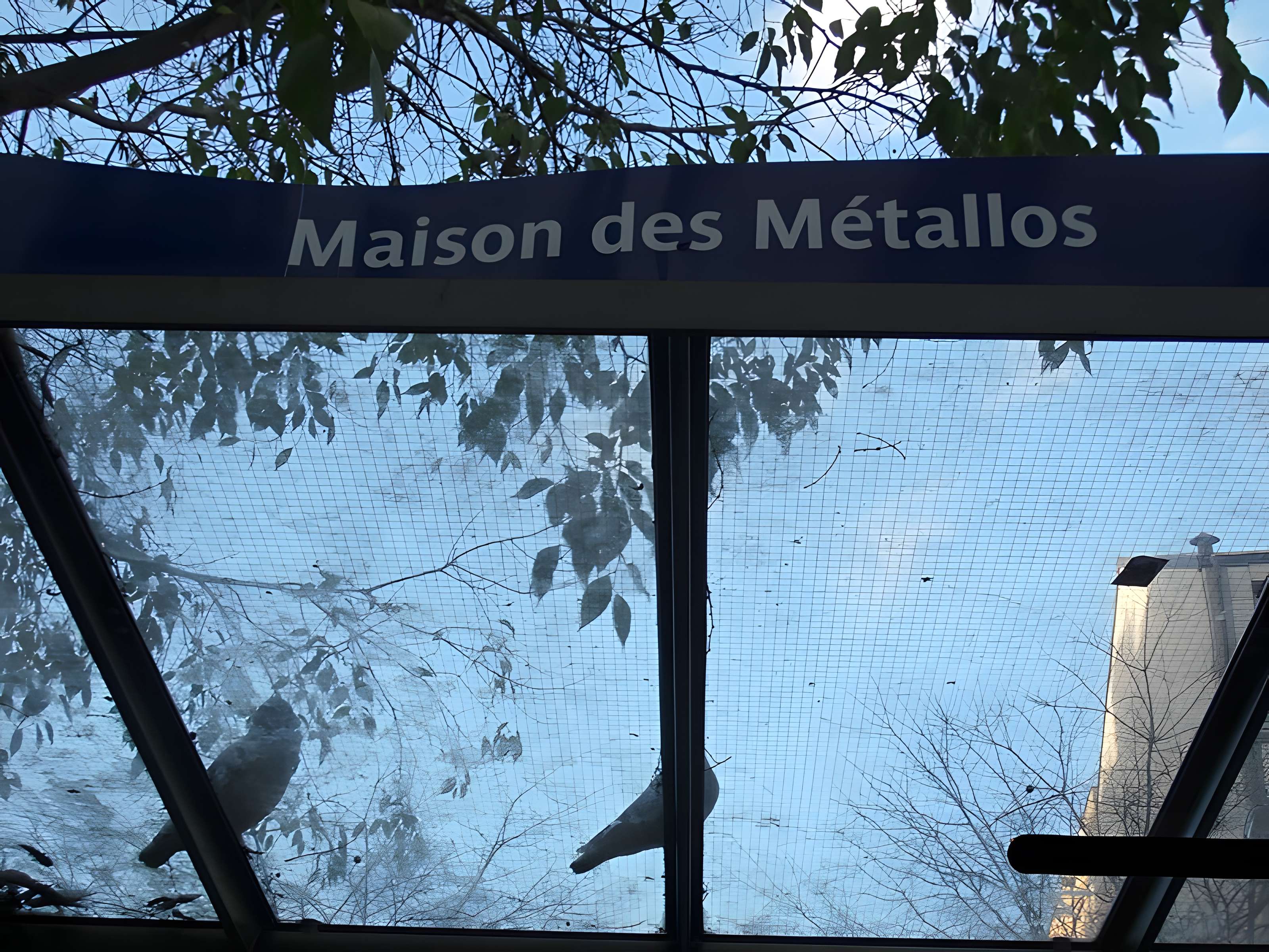 Ancienne fabrique d'instruments de musique  Gautrot-Couesnon , actuellement immeuble de l'Union Fraternelle des Métallurgistes