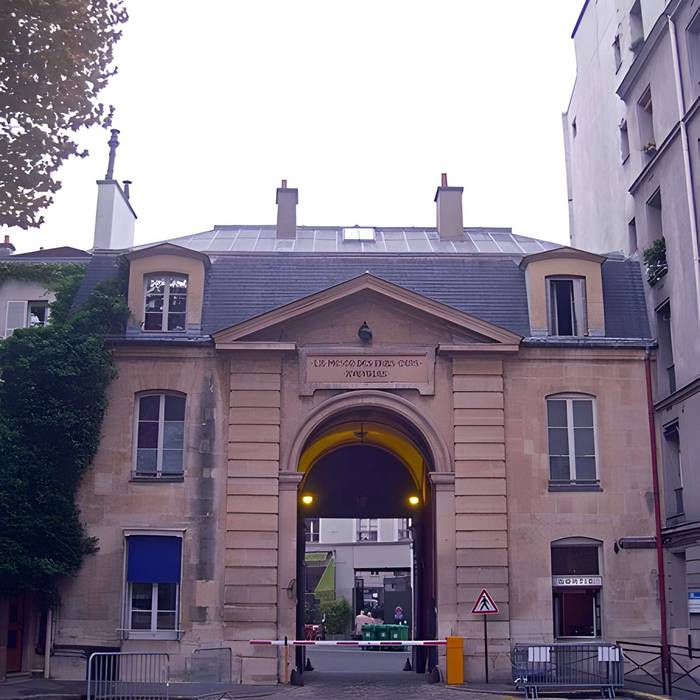 Photo de Ancienne caserne des Mousquetaires Noirs, dans lactuel Hôpital des Quinze-Vingts Centre dophtalmologie