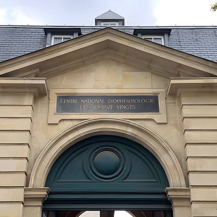 Photo de Ancienne caserne des Mousquetaires Noirs, dans lactuel Hôpital des Quinze-Vingts Centre dophtalmologie
