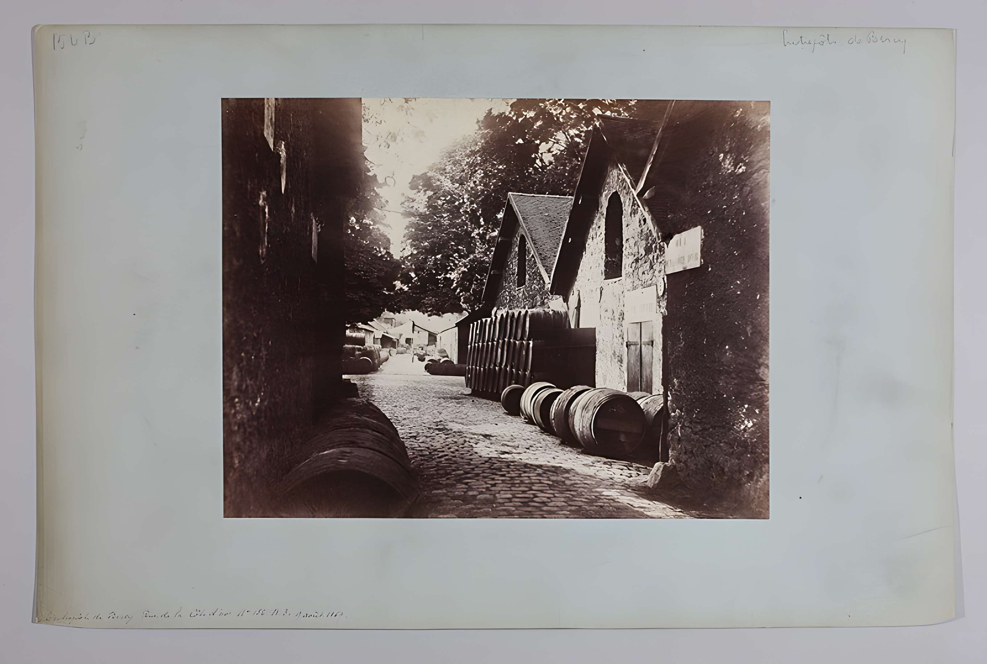 Chais et entrepôts de Bercy