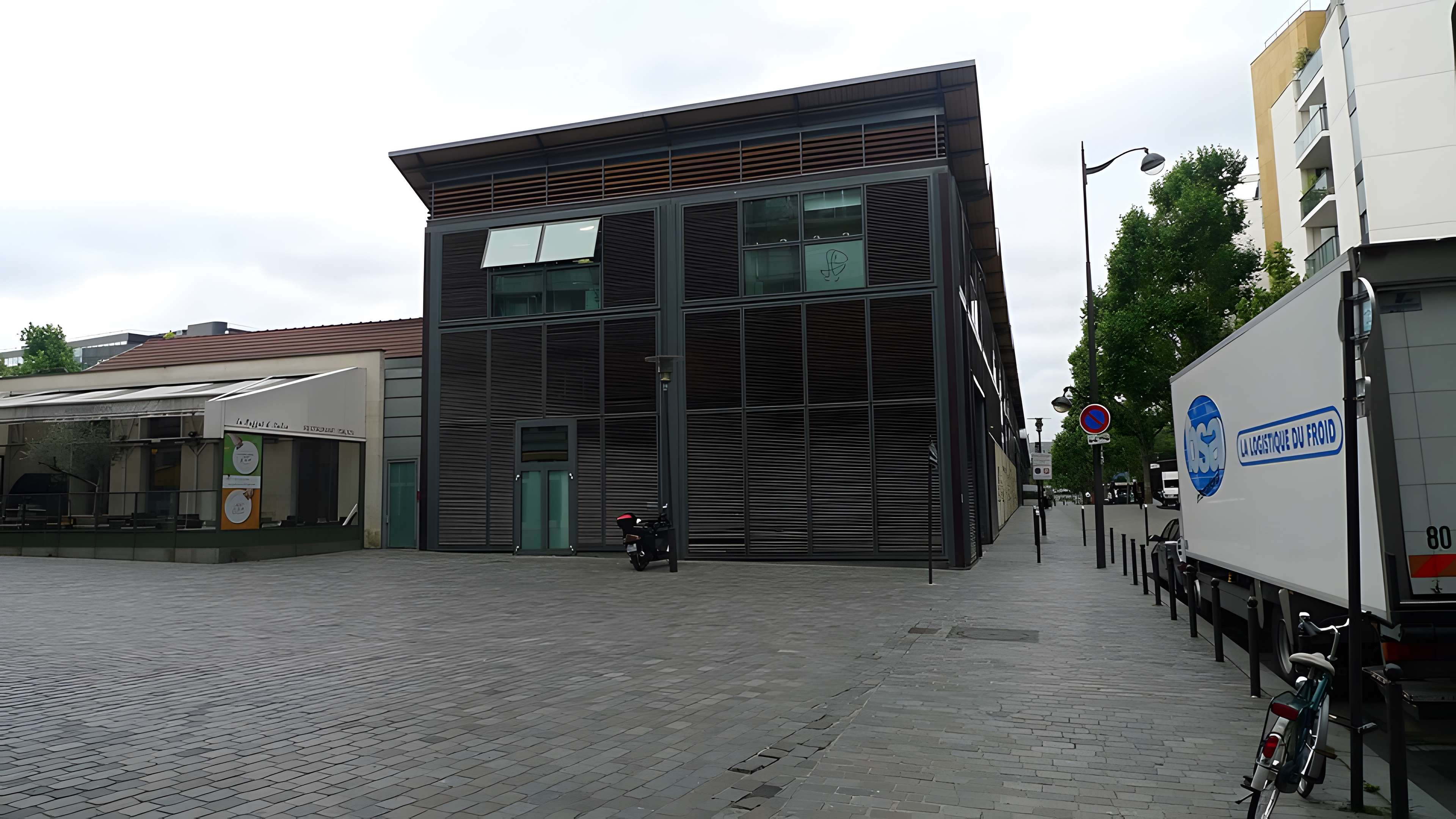 Chais et entrepôts de Bercy