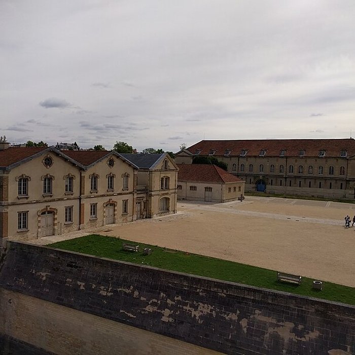 Photo de Château de Vincennes et ses abords