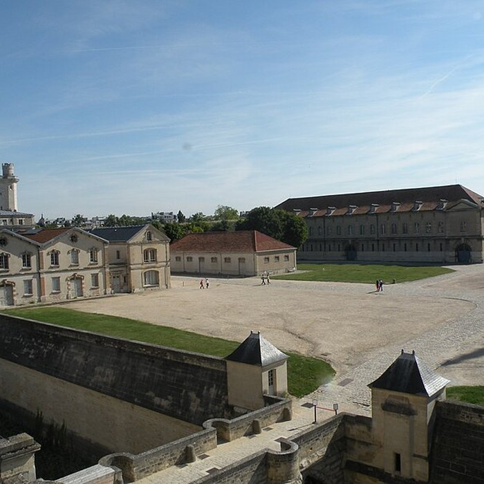 Photo de Château de Vincennes et ses abords