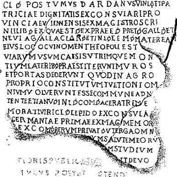 Roche ornée avec inscription gallo-romaine dite la Pierre Ecrite