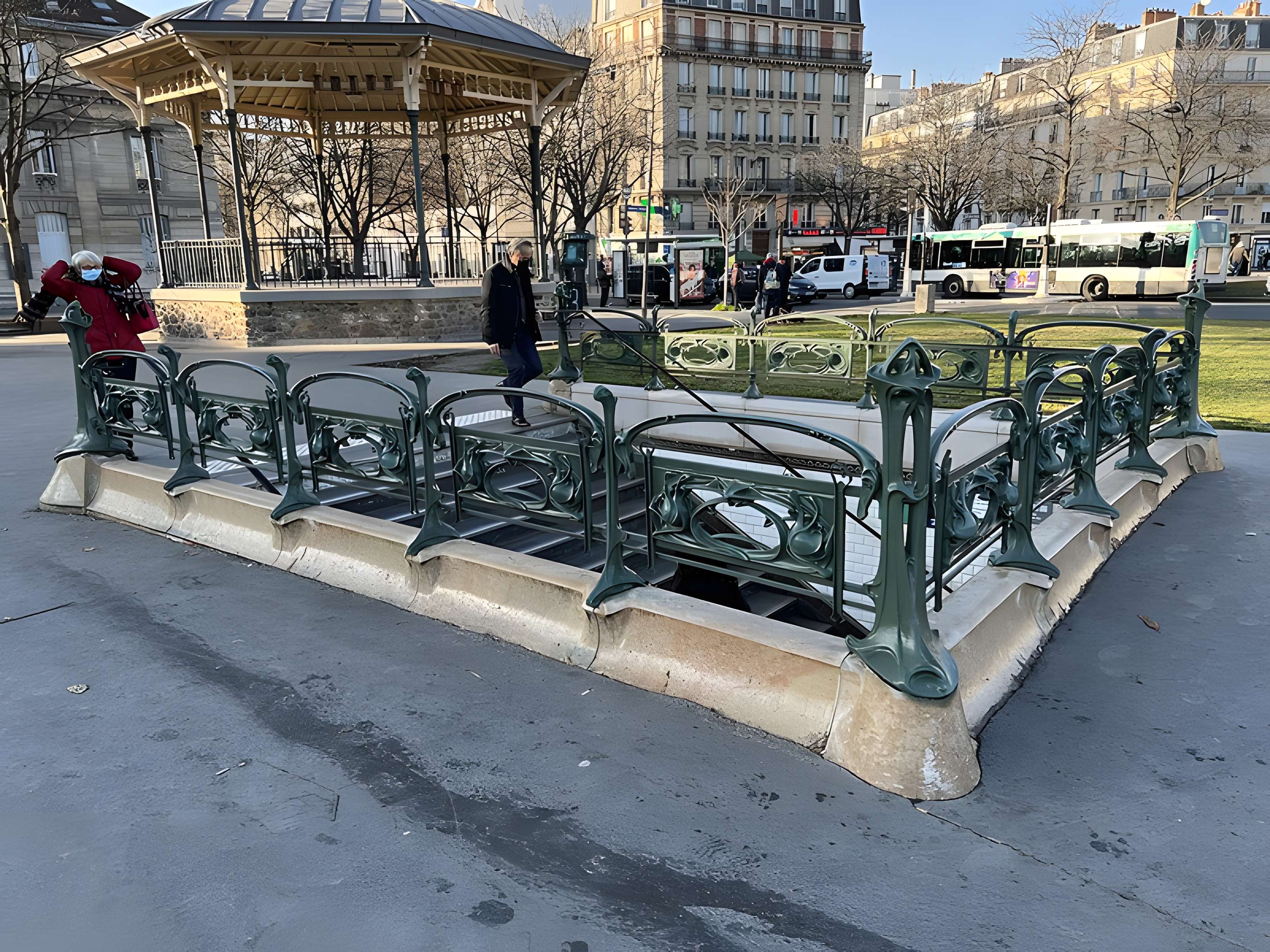 Métropolitain, station Daumesnil