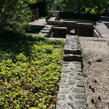 Jardin archéologique de lhôpital de Lisieux