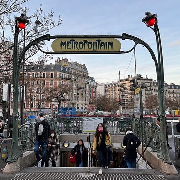 Métropolitain, station Campo-Formio