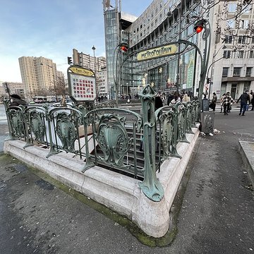 Métropolitain, station Campo-Formio
