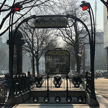 Métropolitain, station Campo-Formio