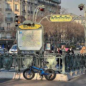 Métropolitain, station Campo-Formio