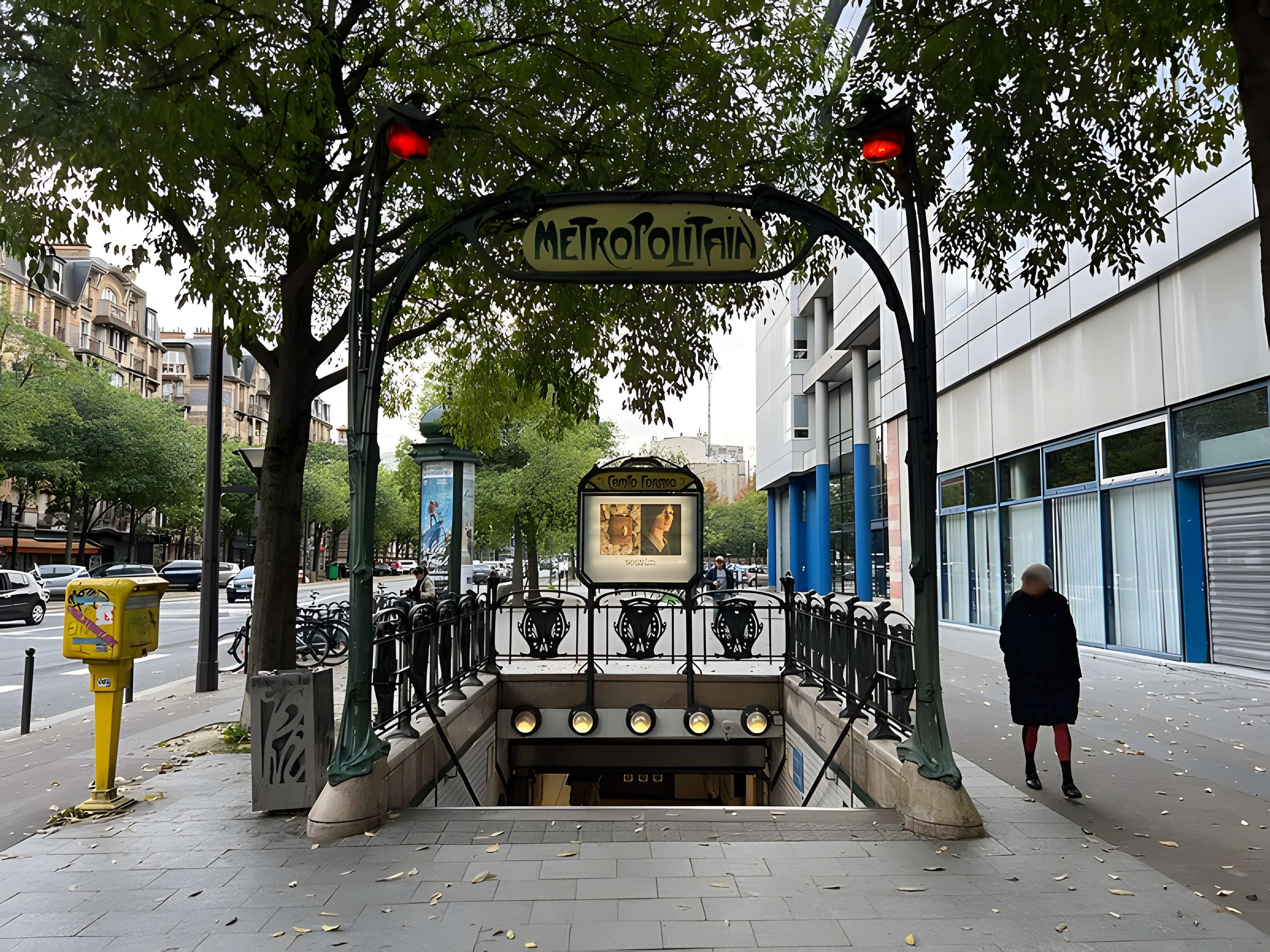 Métropolitain, station Campo-Formio