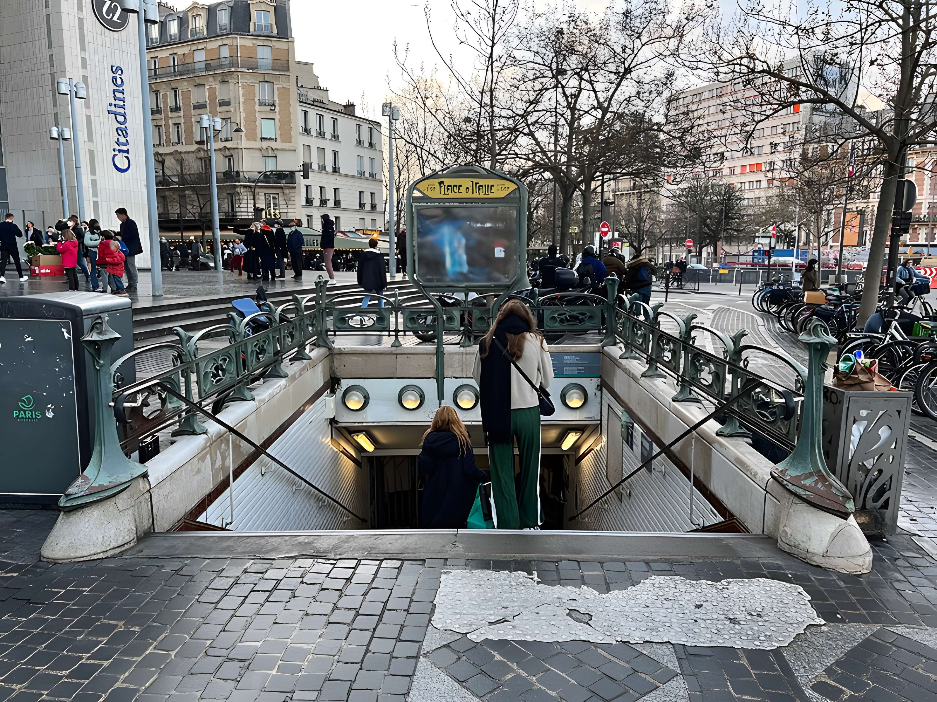 Métropolitain, station Campo-Formio