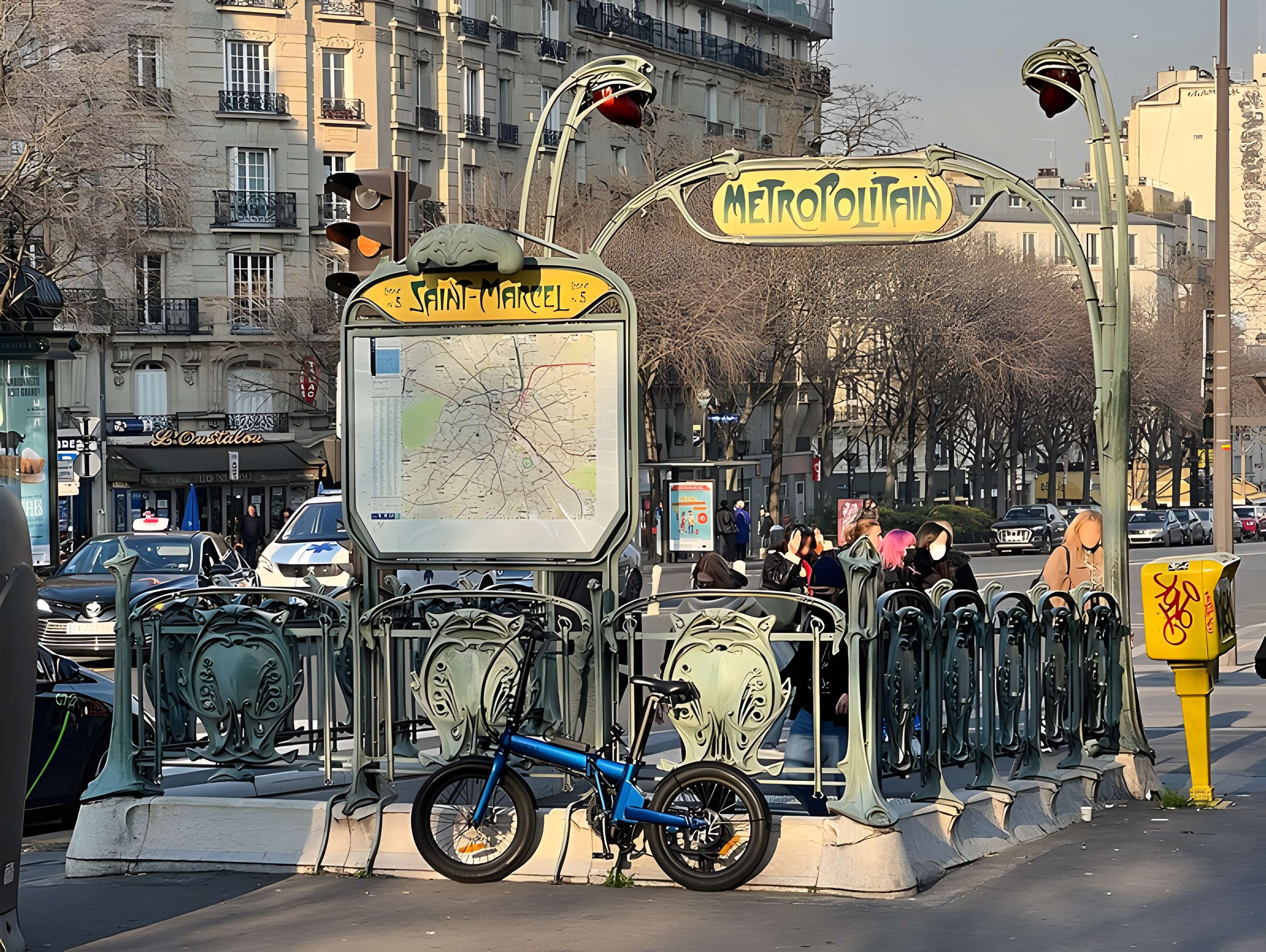Métropolitain, station Campo-Formio