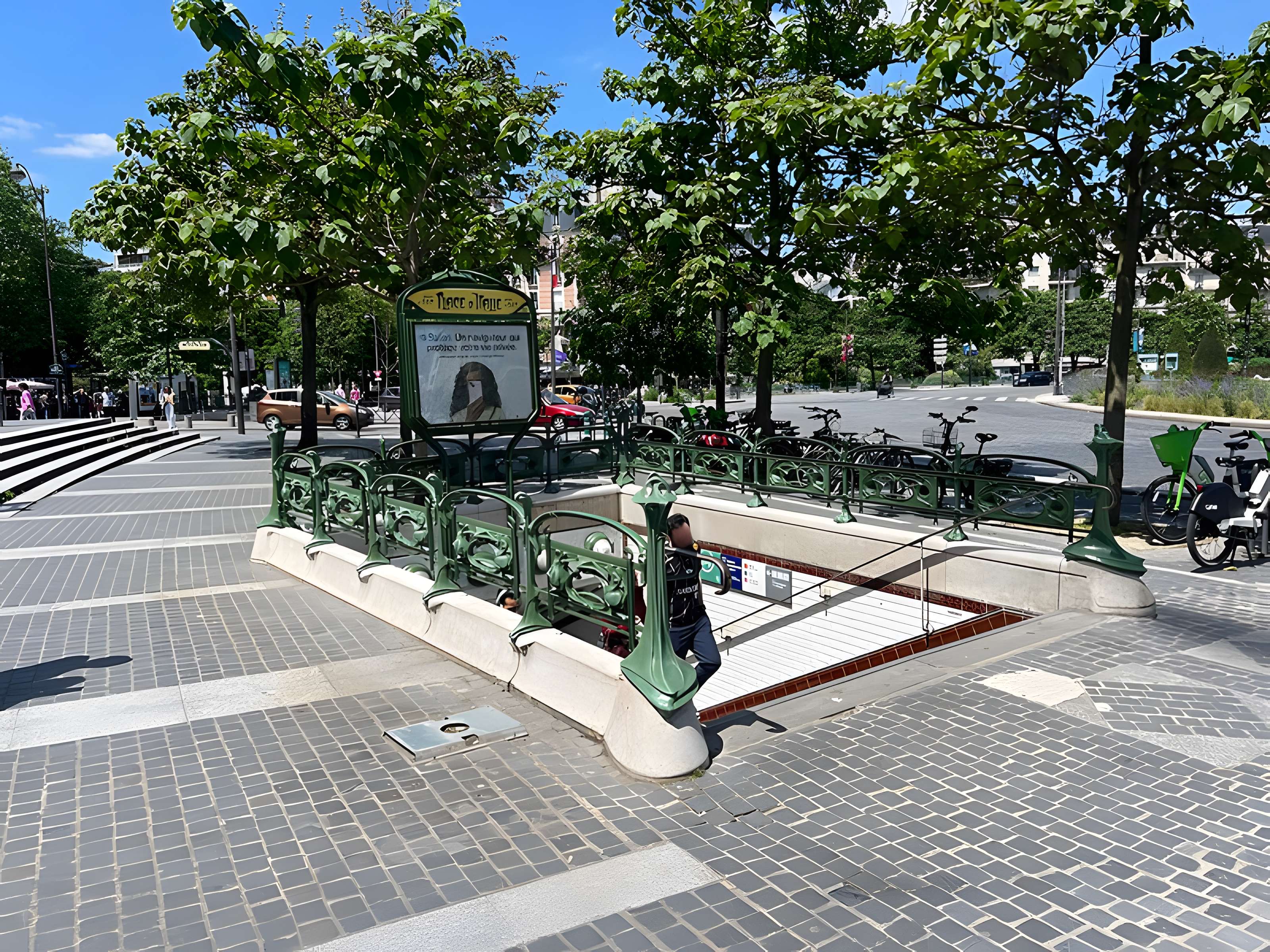Métropolitain, station Campo-Formio