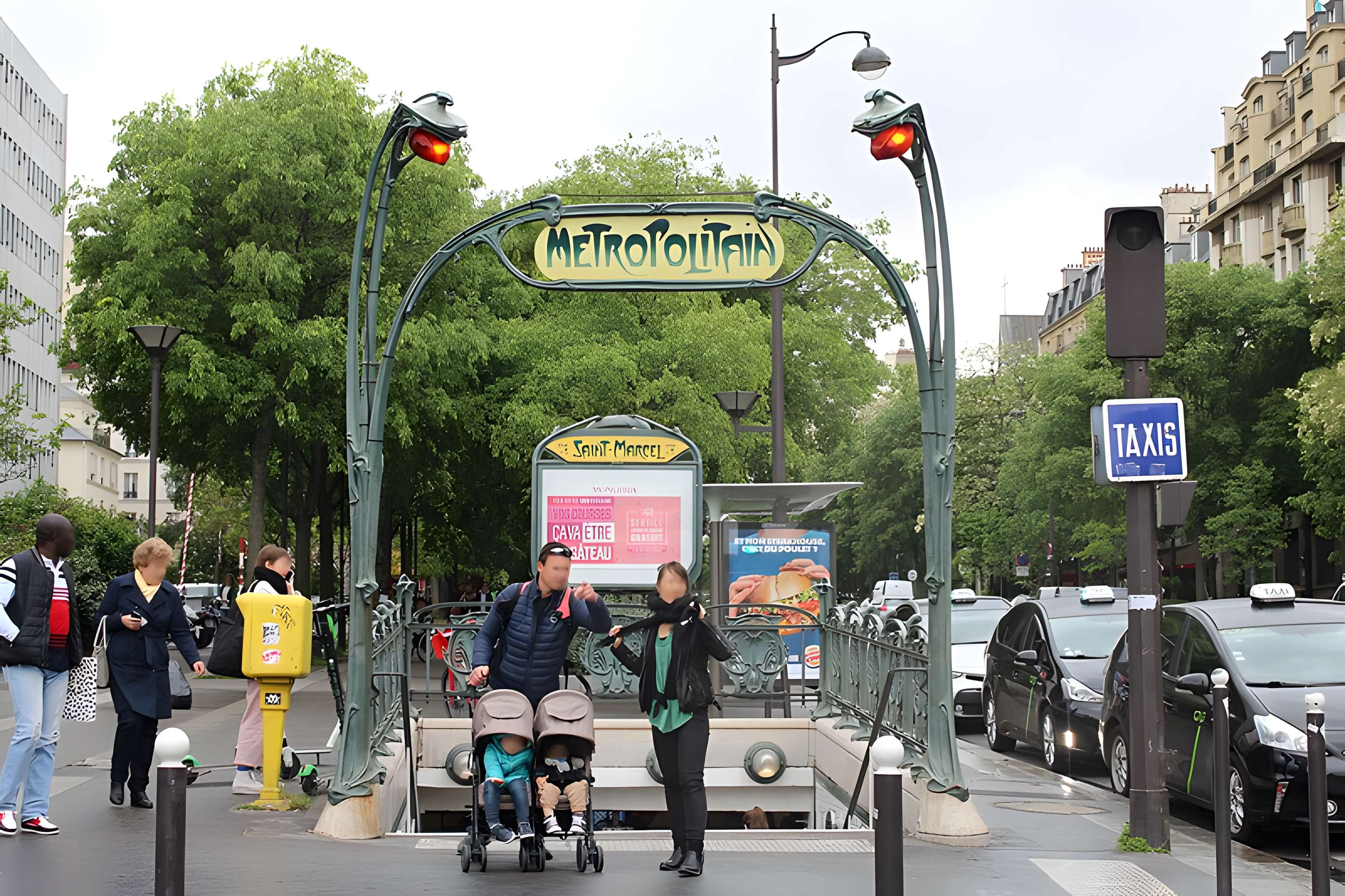 Métropolitain, station Campo-Formio