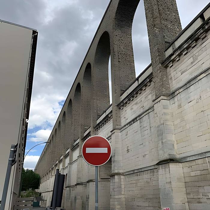 Photo de Ancien aqueduc des eaux de Rungis ou aqueduc Médicis également sur communes de Rungis, Arcueil, Fresnes, Cachan, LHay-les-Roses, Gentilly, dans le Val-de-Marne