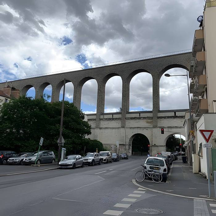 Photo de Ancien aqueduc des eaux de Rungis ou aqueduc Médicis également sur communes de Rungis, Arcueil, Fresnes, Cachan, LHay-les-Roses, Gentilly, dans le Val-de-Marne
