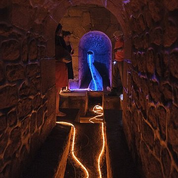 Ancien aqueduc des eaux de Rungis ou aqueduc Médicis également sur communes de Rungis, Arcueil, Fresnes, Cachan, LHay-les-Roses, Gentilly, dans le Val-de-Marne