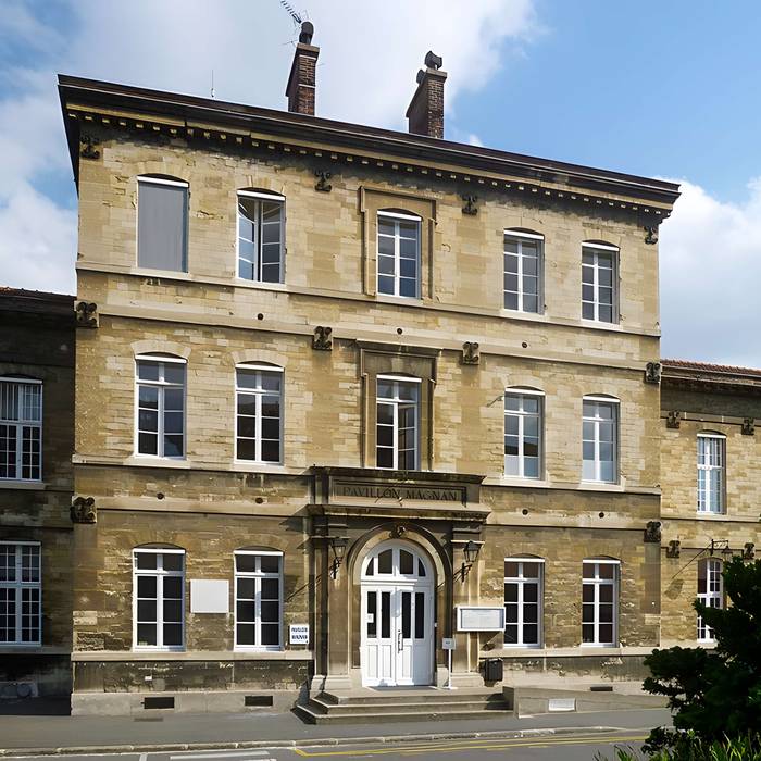 Photo de Ex Hospital de Salud o Hospital Sainte-Anne