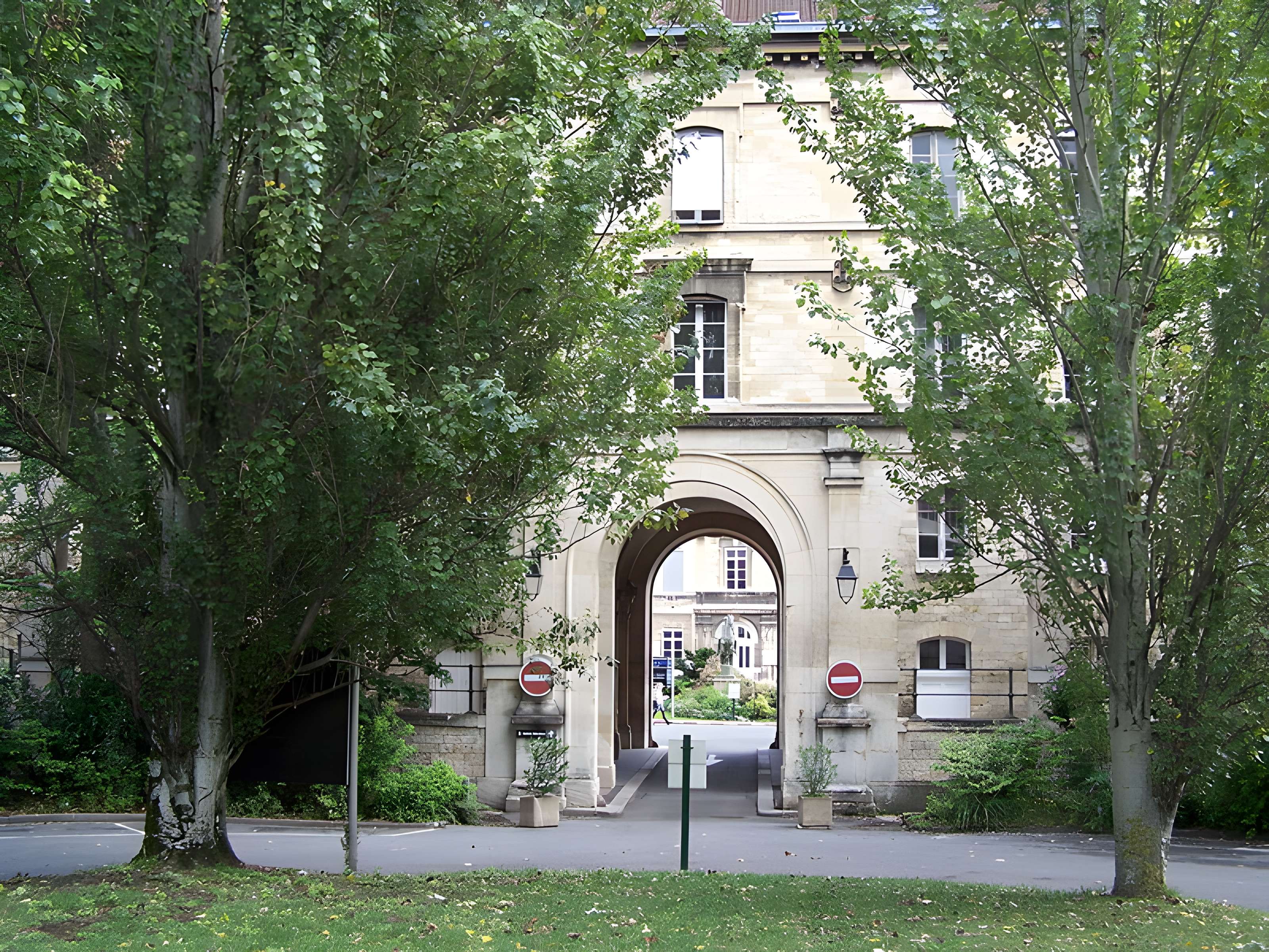 Ancien hôpital de la Santé ou hôpital Sainte-Anne