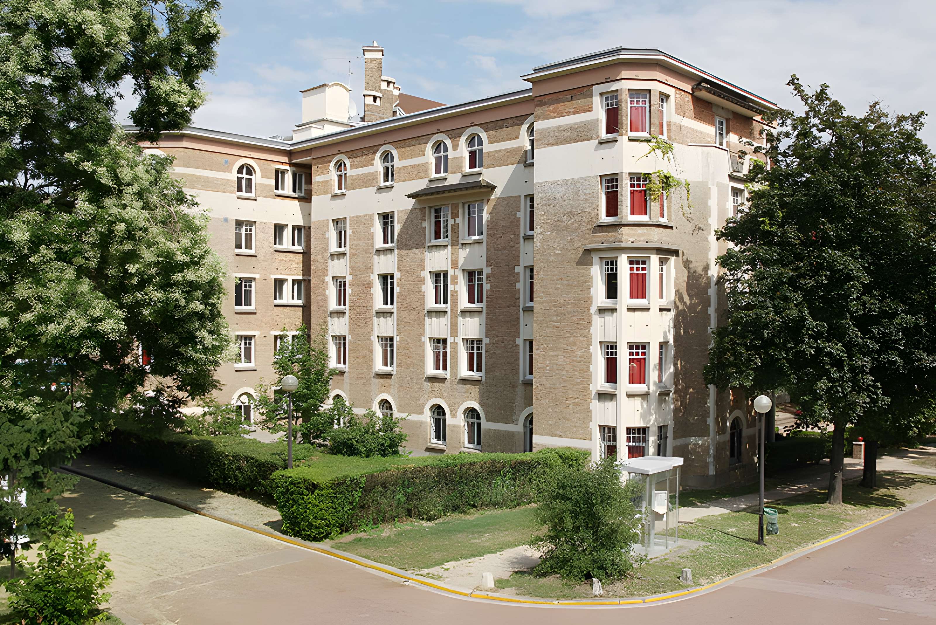 Cité Internationale Universitaire de Paris : Fondation Deutsch de la Meurthe