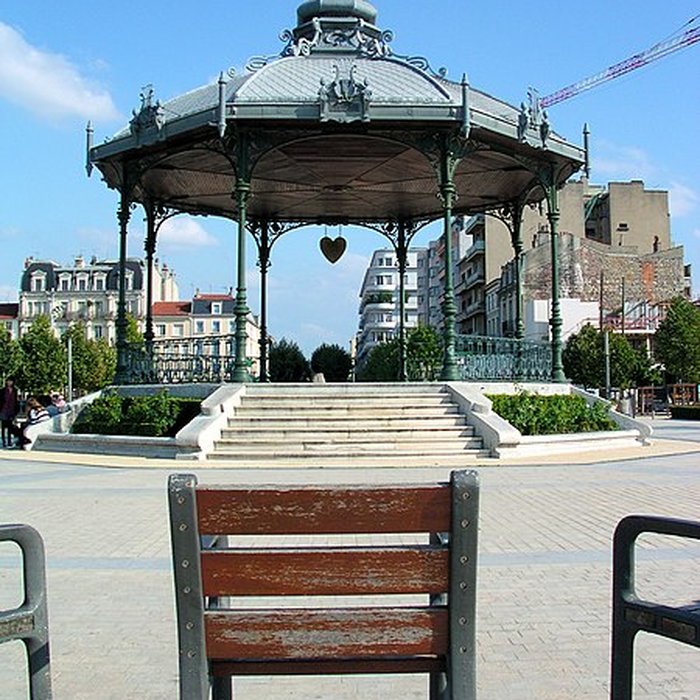 Photo de Kiosque Peynet de Valence