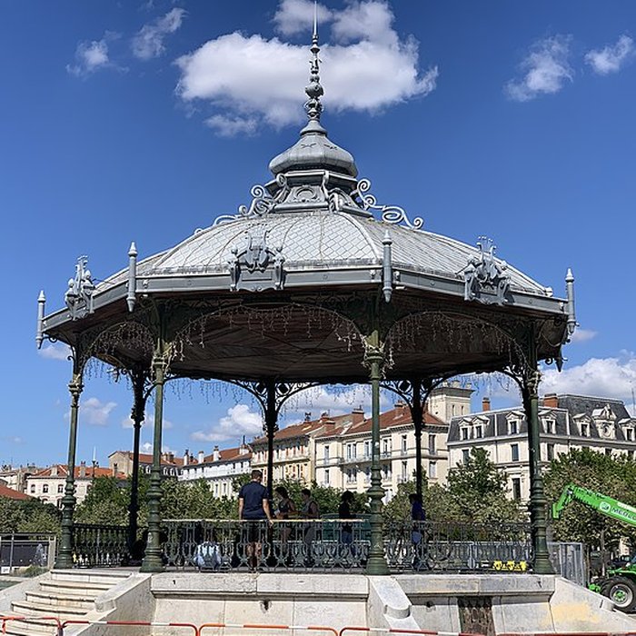 Photo de Kiosque Peynet de Valence