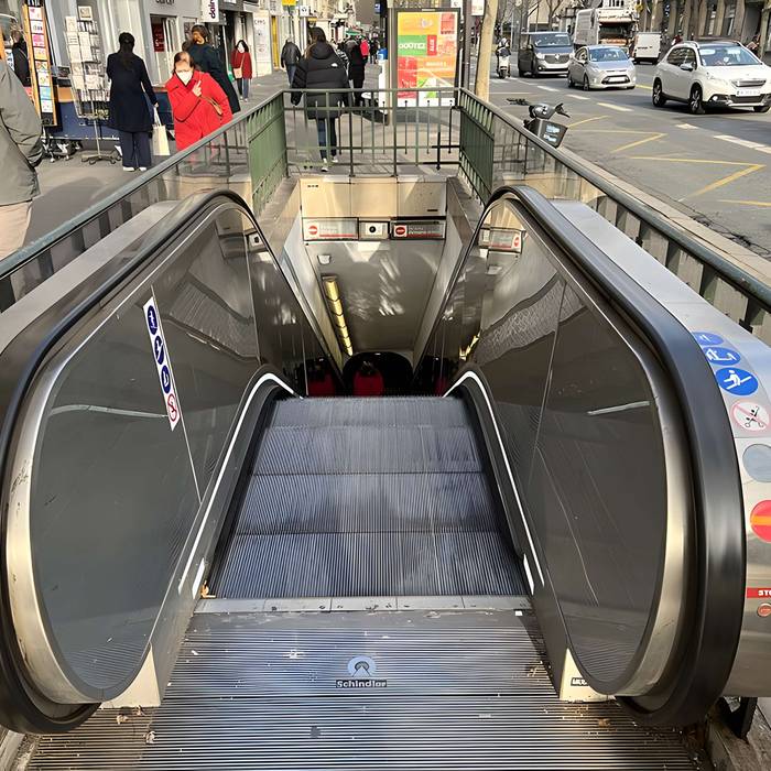 Photo de Métropolitain, station Mouton-Duvernet